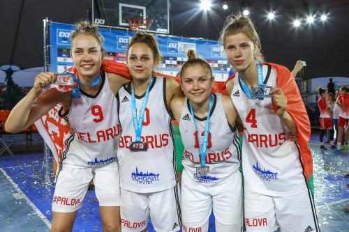 На снимке: серебряные призеры чемпионата Европы 3х3 (U-18) сборная Беларуси.Фото Андрея Покумейко, БелТА.