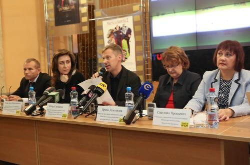 На снимке: во время пресс-конференции.Фото Оксаны Манчук, БелТА.