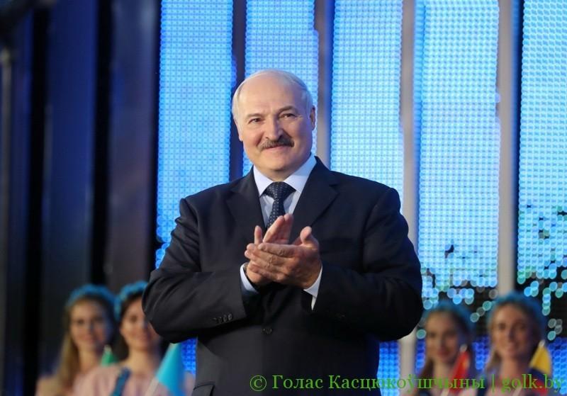 На снимке: Александр Лукашенко на открытии "Славянского базара в Витебске".Фото Николая Петрова, БЕЛТА.
