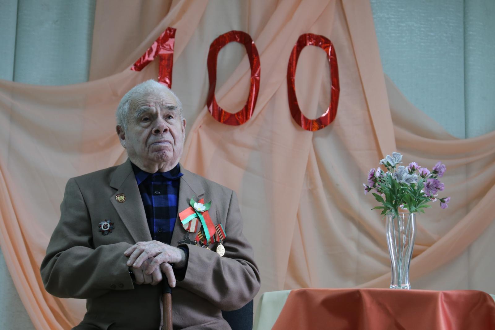 Поздравляем: Нашему земляку Василию Евдокименко исполнилось 100 лет