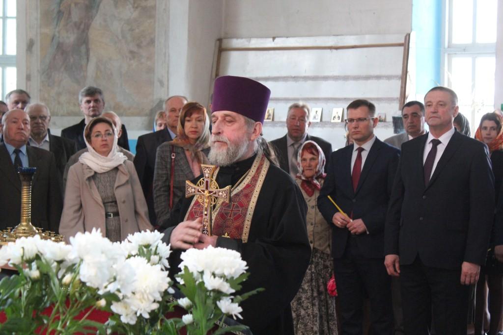 Леонид Заяц принял участие в молебне в Славгороде (фото)