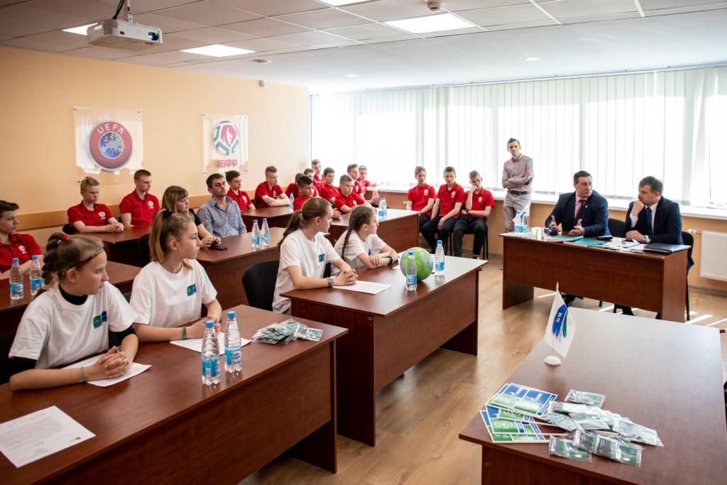 Беларусь приняла участие во Всемирном уроке Футбола и дружбы