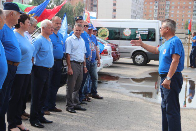 27 июня участники Международного автопробега ДОСААФ Беларуси и России посетили место боевой славы города Костюковичи