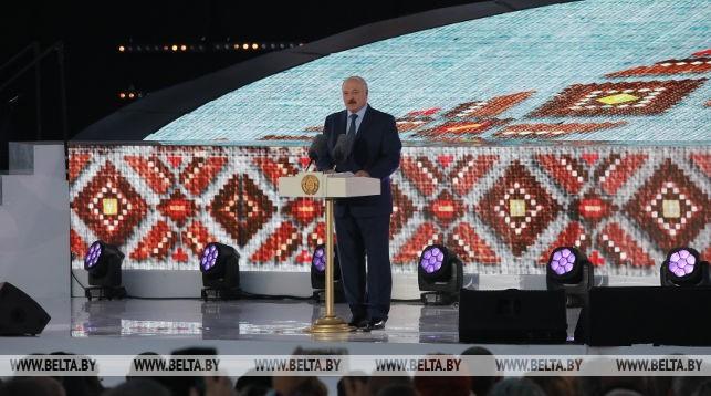 Александр Лукашенко: праздник «Купалье» стал ярким символом братской дружбы народов Беларуси, России и Украины