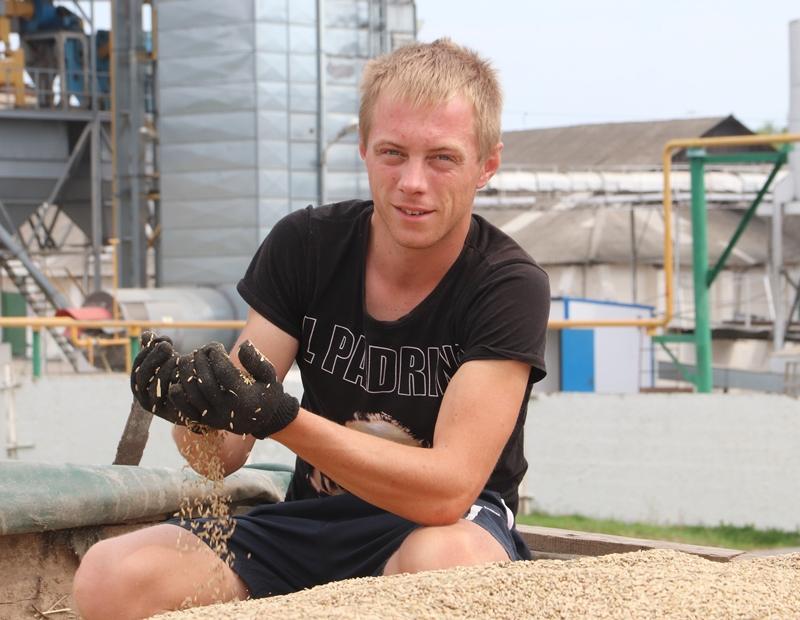На Костюковичский производственный участок ОАО «Климовичский комбинат хлебопродуктов» доставлено первое зерно урожая 2019 года