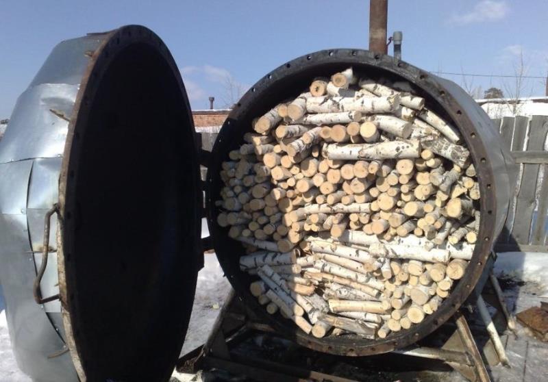 Производство древесного угля планируют создать в Костюковичах