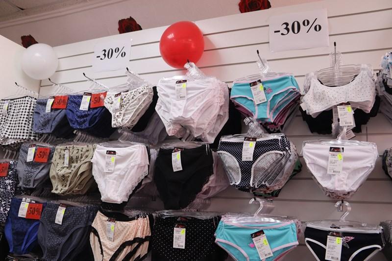 В Костюковичах открылся новый фирменный магазин известного белорусского бренда "8 Марта" (+ фоторепортаж)