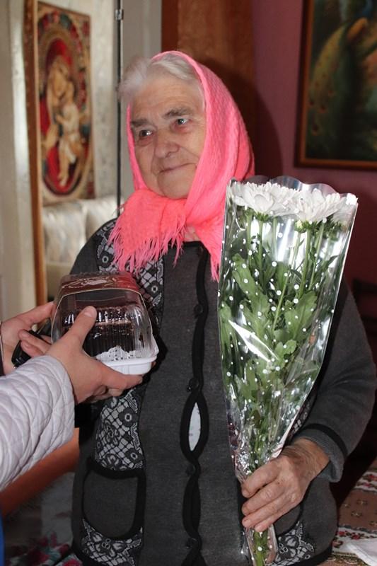 Теплые слова для самых любимых женщин: Поздравления с Днем матери принимали мамы из Костюковичского района (+ фото)