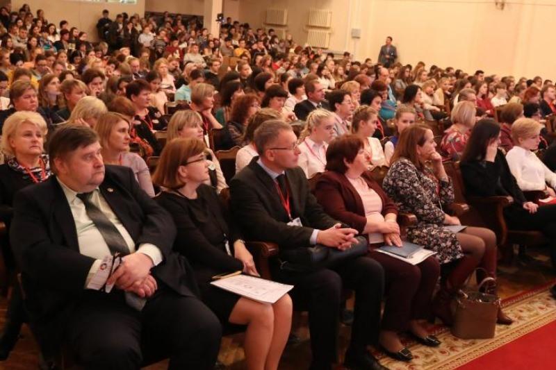 Сотрудники Костюковичской районной государственной гимназии приняли участие в Фестивале инновационных ЯОУР-практик