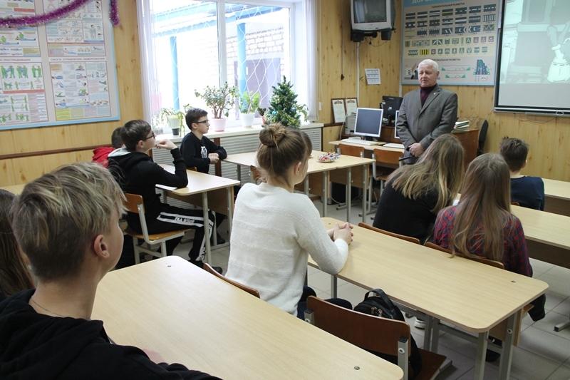 Районная организационная структура ДОСААФ провела День открытых дверей для старшеклассников города Костюковичи