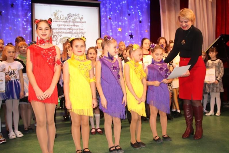 «Прыбяседскія зорачкі» зажгли в Костюковичах (+ фото) «Прыбяседскія зорачкі» зажгли в Костюковичах (+ фото)