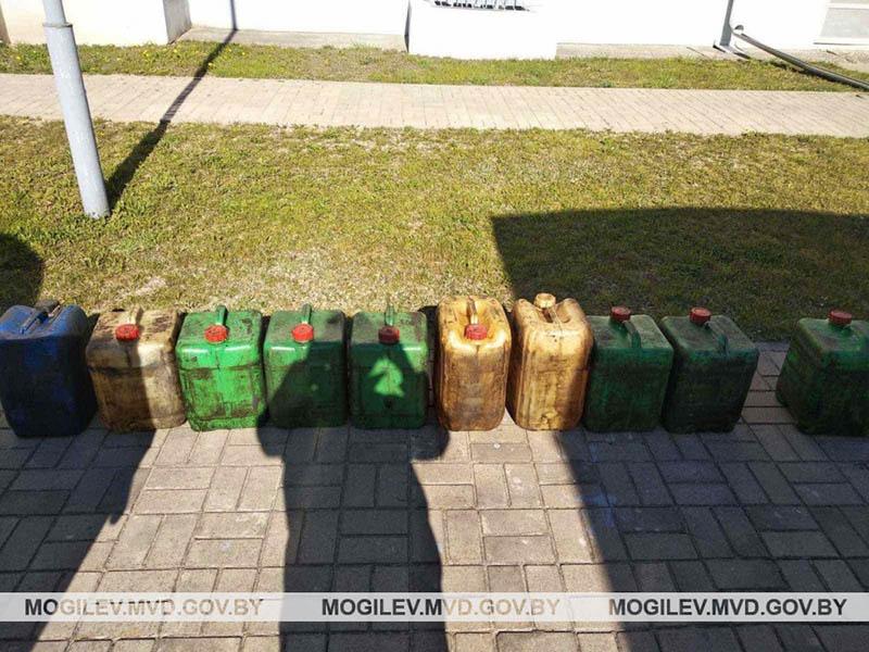 В Костюковичском районе задержана автомашина с 290 литрами дизтоплива без документов
