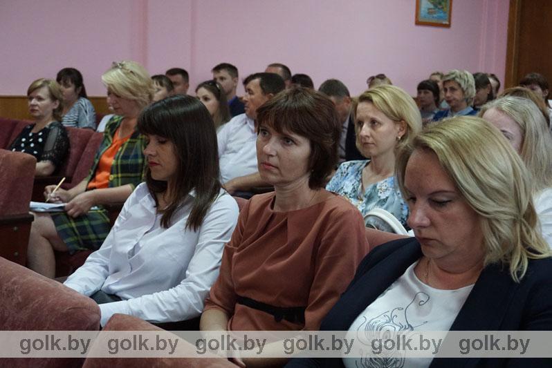 Игорь Каско провел встречу с избирателями в Костюковичах