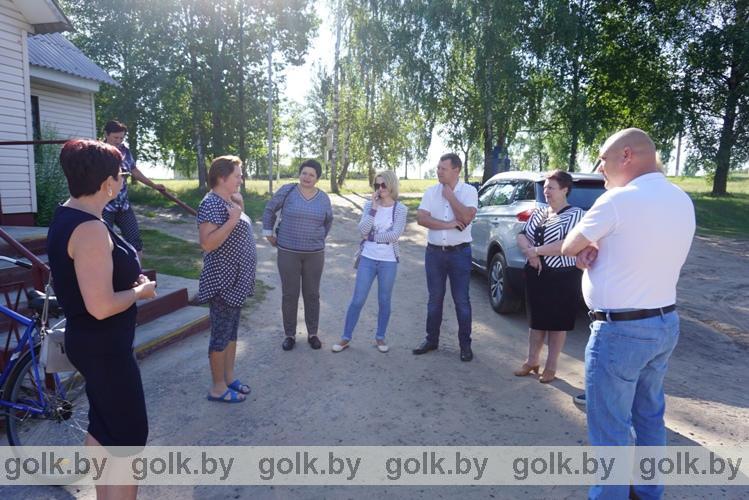 Глава района Александр Горбачевский провел встречу с населением в деревне Мурин Бор