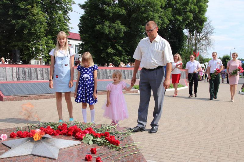 День Независимости в Костюковичах: торжественная часть (+фото)
