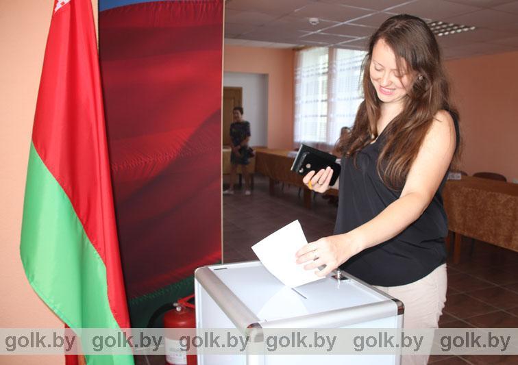 Сегодня в Костюковичском районе открылись участки для досрочного голосования