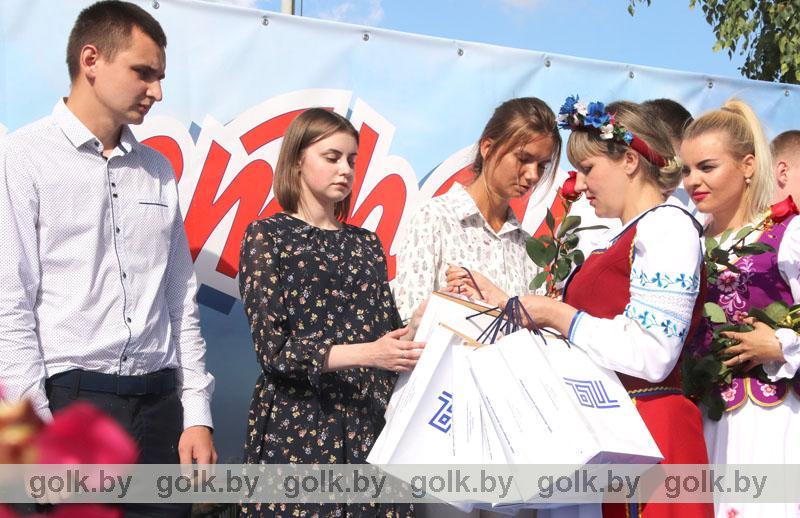 В Костюковичах торжественное открылась детская игровая площадка «Территория детства»