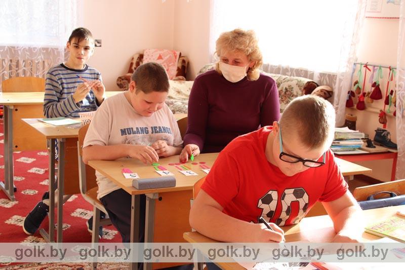 В Костюковичском ЦКРОиР трудятся грамотные и талантливые педагоги
