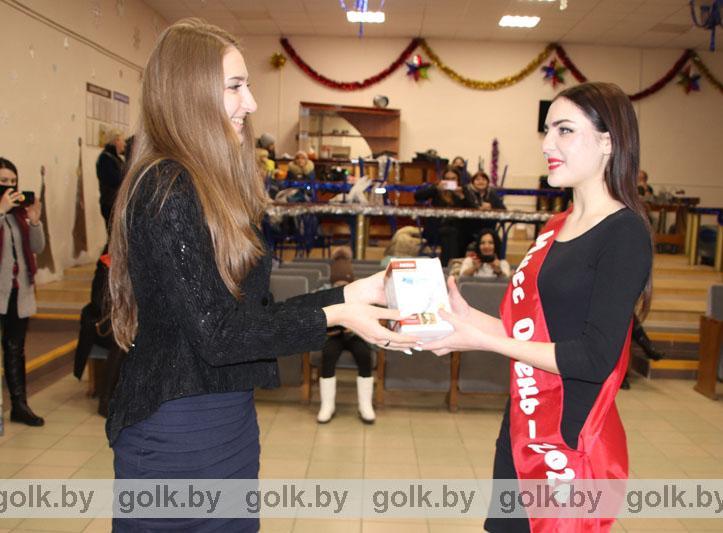 В МКЦ "Юность" состоялся конкурс «Мисс осень-2020»