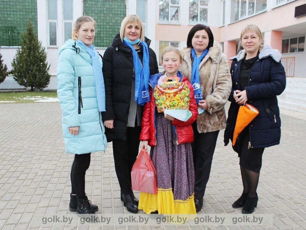Белорусский союз женщин поздравил детей с Рождеством