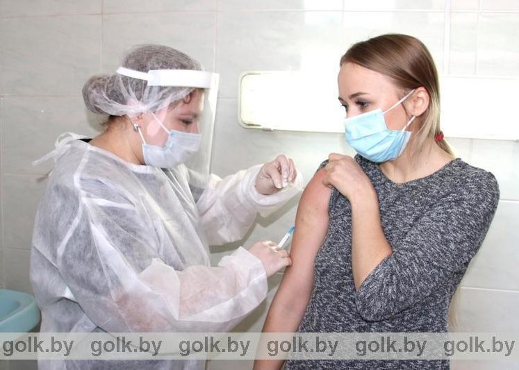 В Костюковичах началась вакцинация медработников против COVID - 19
