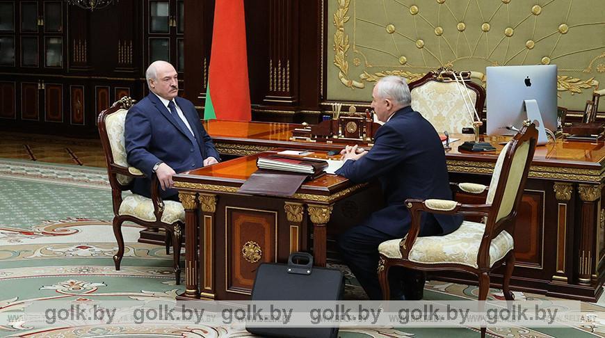 Лукашенко поставил задачу по развитию новых направлений работы в структуре Управления делами Президента