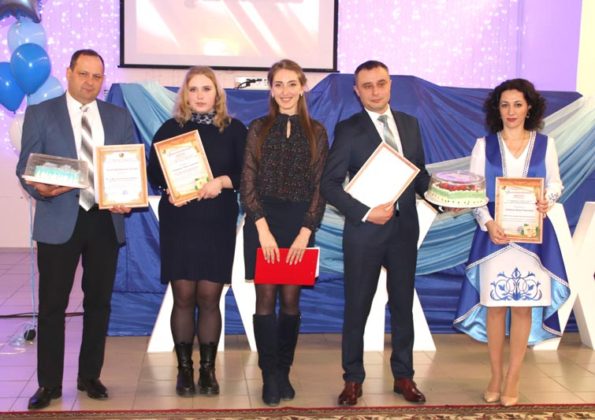 Накануне профессионального праздника чествовали работников ЖКХ и сферы бытового обслуживания населения Костюковщины