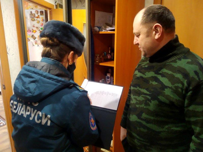В Костюковичском районе сотрудники РОЧС провели рейд по жилому сектору