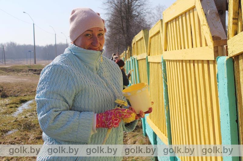 Фотофакт: районный субботник прошел в Костюковичах