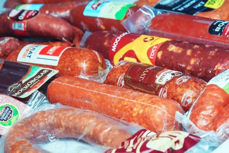 В Беларуси действуют новые стандарты на отдельные виды колбасных изделий