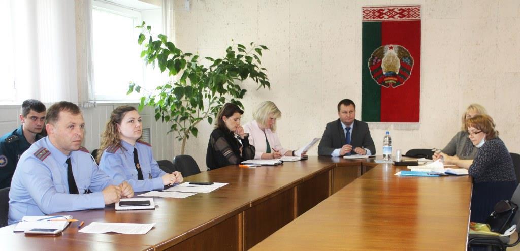 Координационный совет по выполнению требований Декрета №18 состоялся в общественно-политическом центре