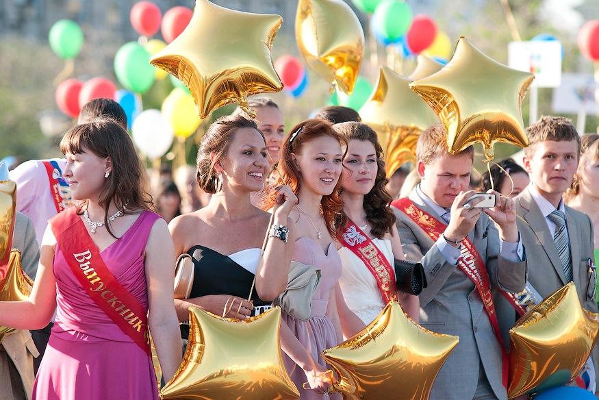 Выпускные вечера в школах Беларуси пройдут 10 июня