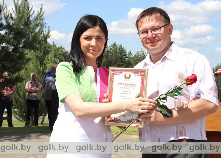 Фотофакт: в преддверии профессионального праздника чествовали медработников Костюковщины