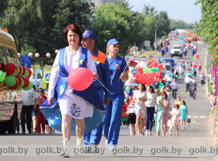 3 июля в Костюковичах возложили цветы к Мемориалу