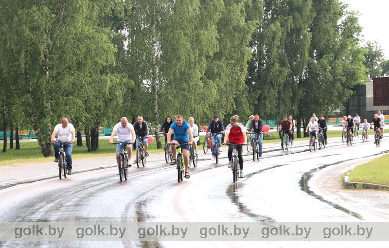 Семейный велопробег состоялся в Костюковичах 3 июля