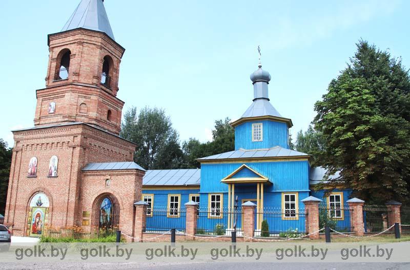 В Свято-Казанском храме в деревне Прусино состоялась Божественная литургия
