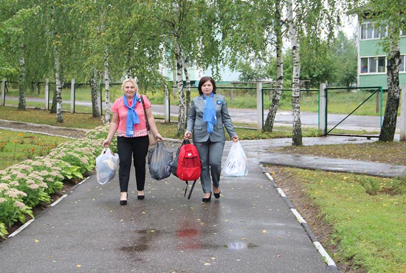 Костюковичская районная организация ОО «Белорусский союз женщин» помогла собрать детей к школе
