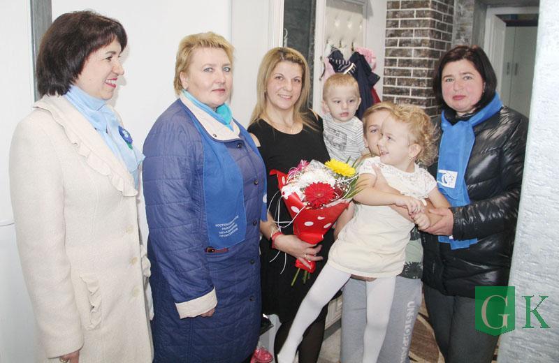 Многодетных матерей чествовали в День матери в Костюковичах. Фото