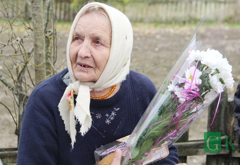 Маму погибшего воина-афганца Надежду Свиридову поздравили в День матери