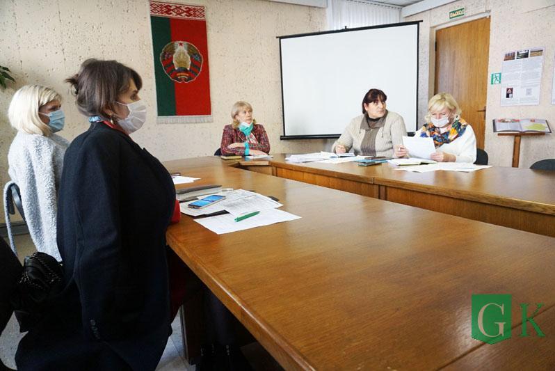 Когда дети после школы не могут попасть домой, выясняли на координационном совете в Костюковичах