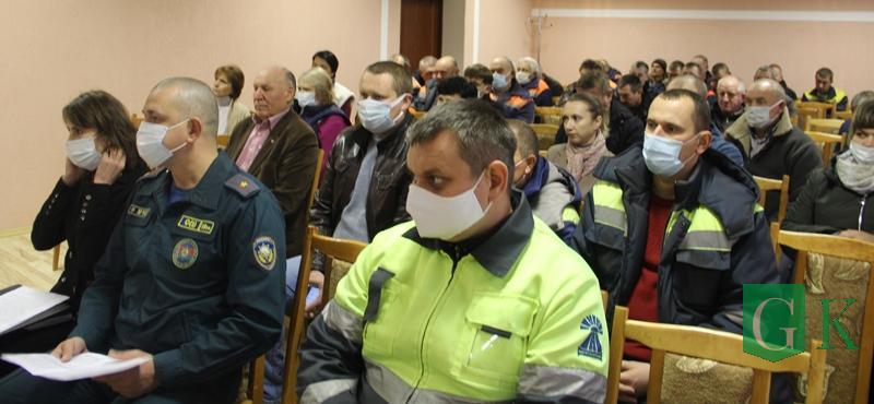 Информационные группы райисполкома выехали в организации города Костюковичи