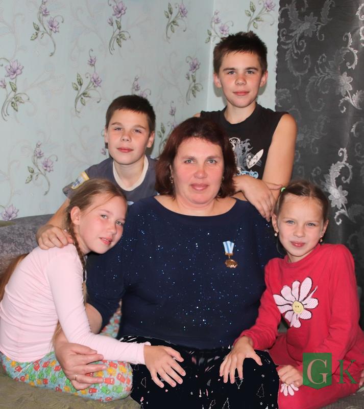 Каково быть многодетной матерью и ради чего стоит жить, рассказывает Светлана Лебедева