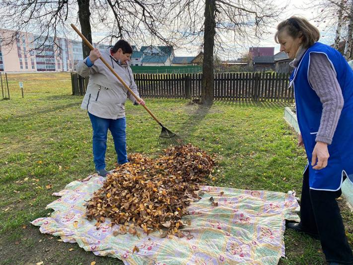 «Чистый четверг» в Костюковичах: В наведении порядка приняли участие все организации и учреждения города
