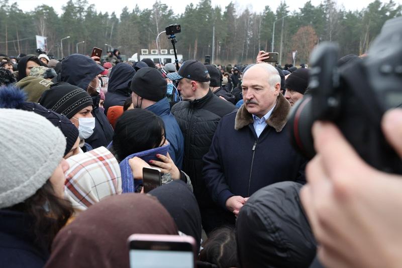 Лукашенко – беженцам: будем делать все, чтобы сберечь ваши жизни