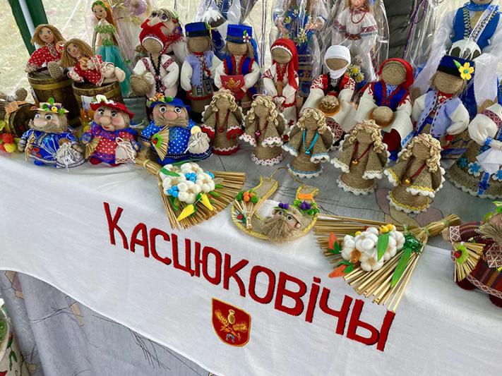 Костюковичский район принимает участие в областном фестивале-ярмарке тружеников села «Дажынкі-2021». Фото