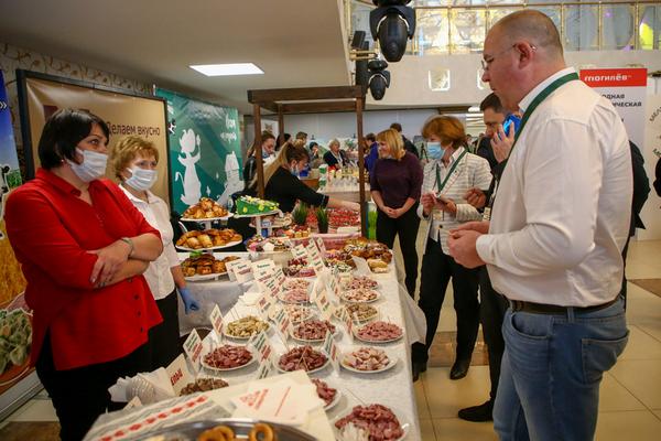 Фоторепортаж: Как прошла выставка предприятий Костюковщины в рамках XII форума «Мельница успеха»