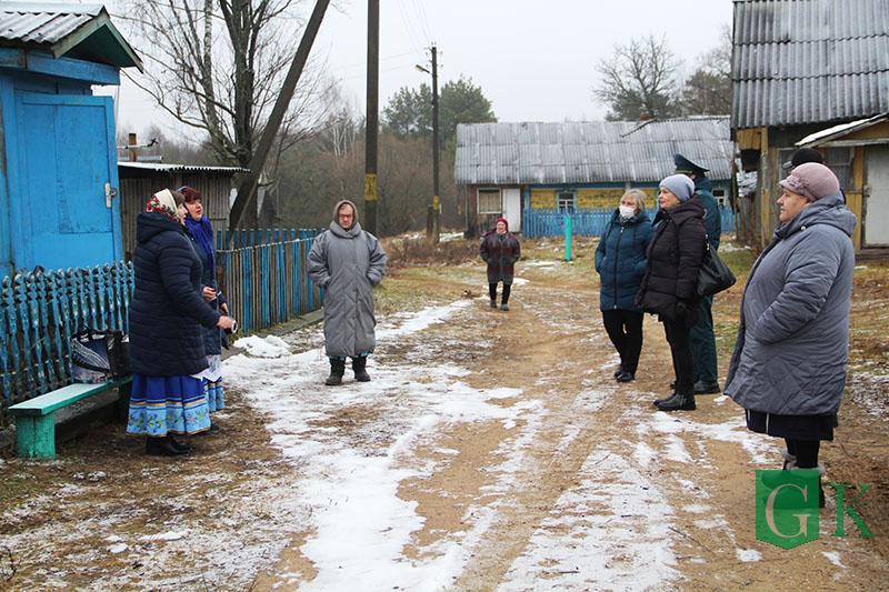 Очередной маршрут поезда «Забота» проследовал по малонаселенным пунктам Белодубровского сельсовета
