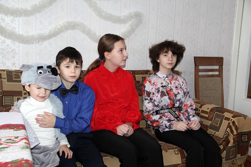 Накануне Нового года Сергей Сыранков посетил дом семейного типа