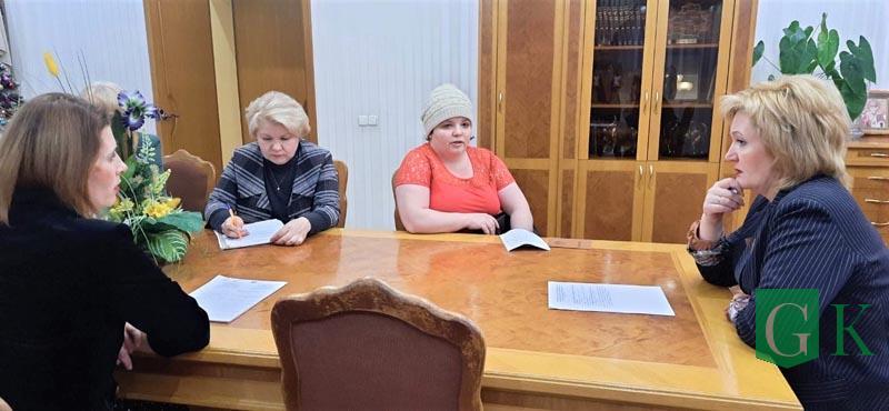 Председатель Костюковичского райисполкома Александра Михеенко провела очередной прием граждан