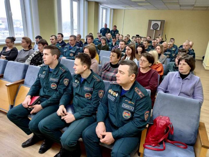 В Костюковичах проходят встречи с гражданами по обсуждению проекта Конституции